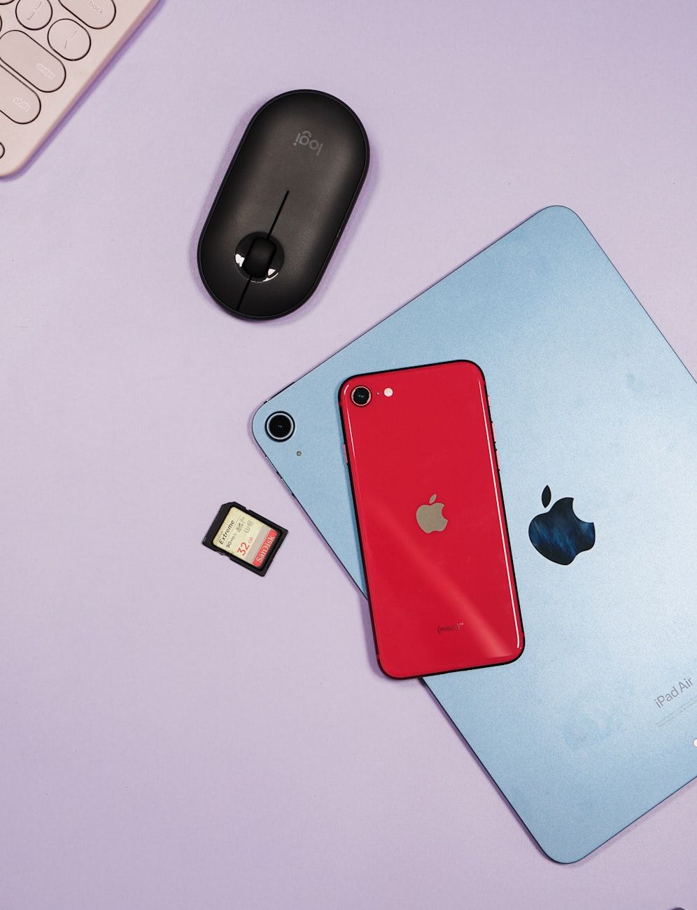 refurbished gadgets, used electronics, device history, tech detective, gadget lifecycle, secondhand tech, product condition, refurbishment process, sustainable electronics, eco-friendly tech
