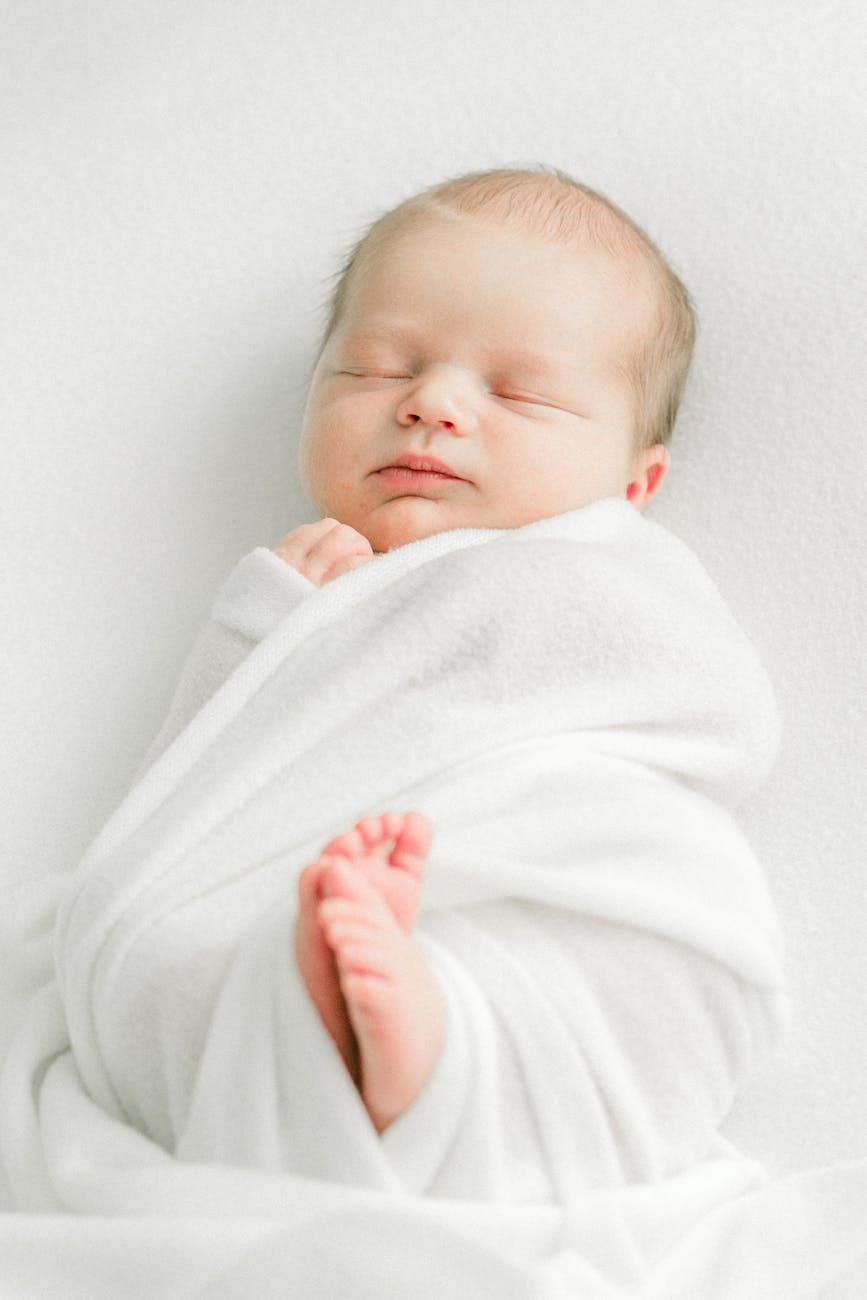 newborn, swaddles, soft swaddles, peaceful sleep, baby sleep, infant care, swaddling, baby comfort, baby textiles, best swaddles