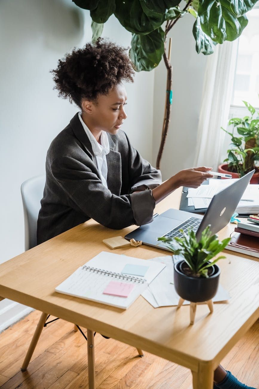 video conferencing software, online meetings, productivity tools, remote collaboration, virtual team meetings, screen sharing, video calls, meeting recording, team communication, conferencing apps