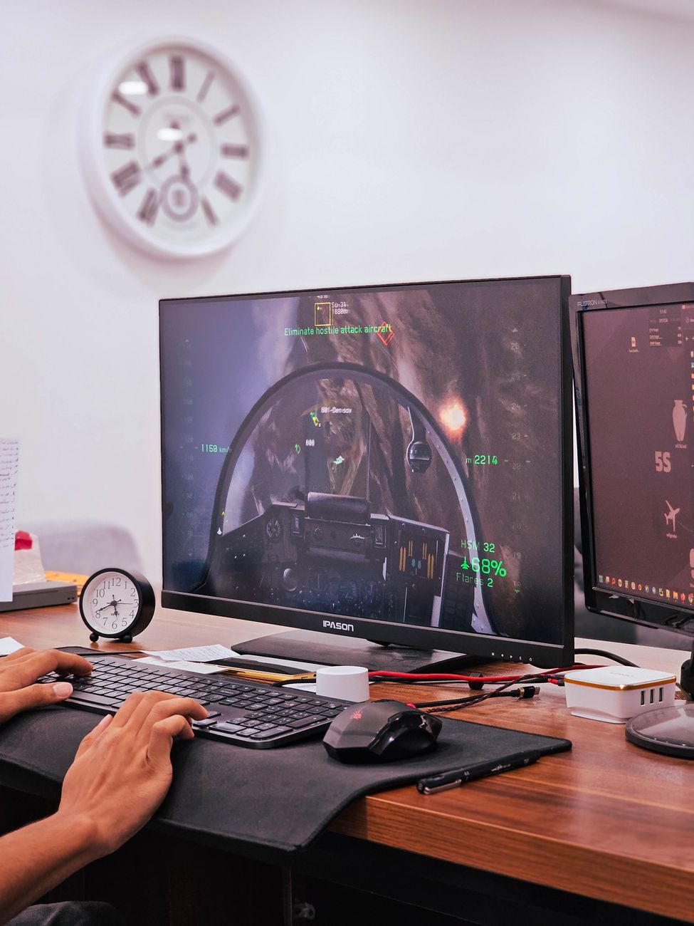 240Hz monitor, high refresh rate, everyday monitor, smooth scrolling, 240Hz vs 144Hz, office productivity, motion clarity, high refresh rate display, desktop experience, monitor upgrade
