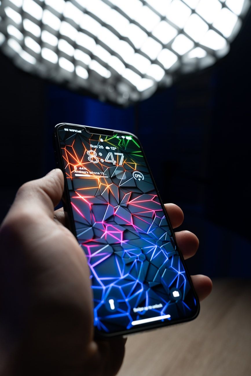 IA en la vida diaria, aplicaciones inteligentes, tecnología de IA, conveniencia de IA, herramientas de IA cotidianas, tendencias de inteligencia artificial, asistentes de voz, aplicaciones de aprendizaje automático, automatización inteligente, futuro de la IA