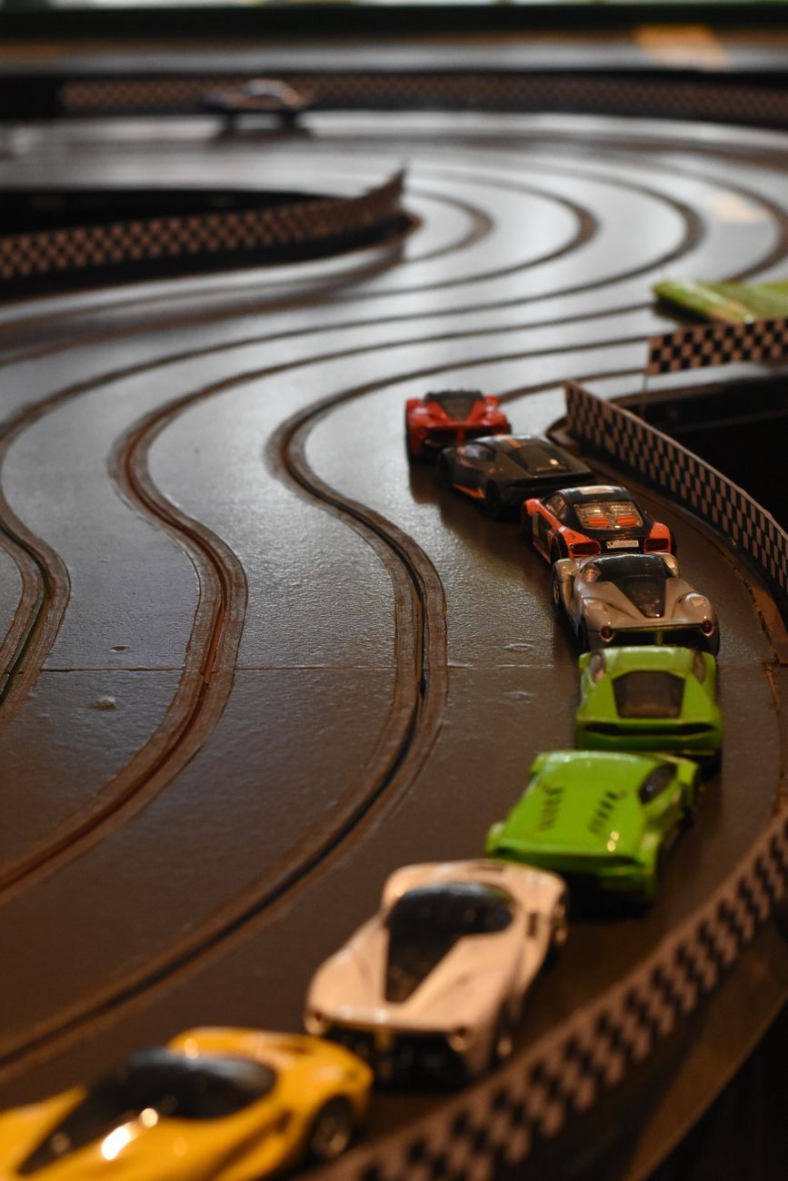 pista de coches, set de carreras, pista de bucles, coches de juguete, juguetes de carreras, pista de carreras para niños, pista de acrobacias, set de coches de juguete, carreras de bucles, pista de coches para niños