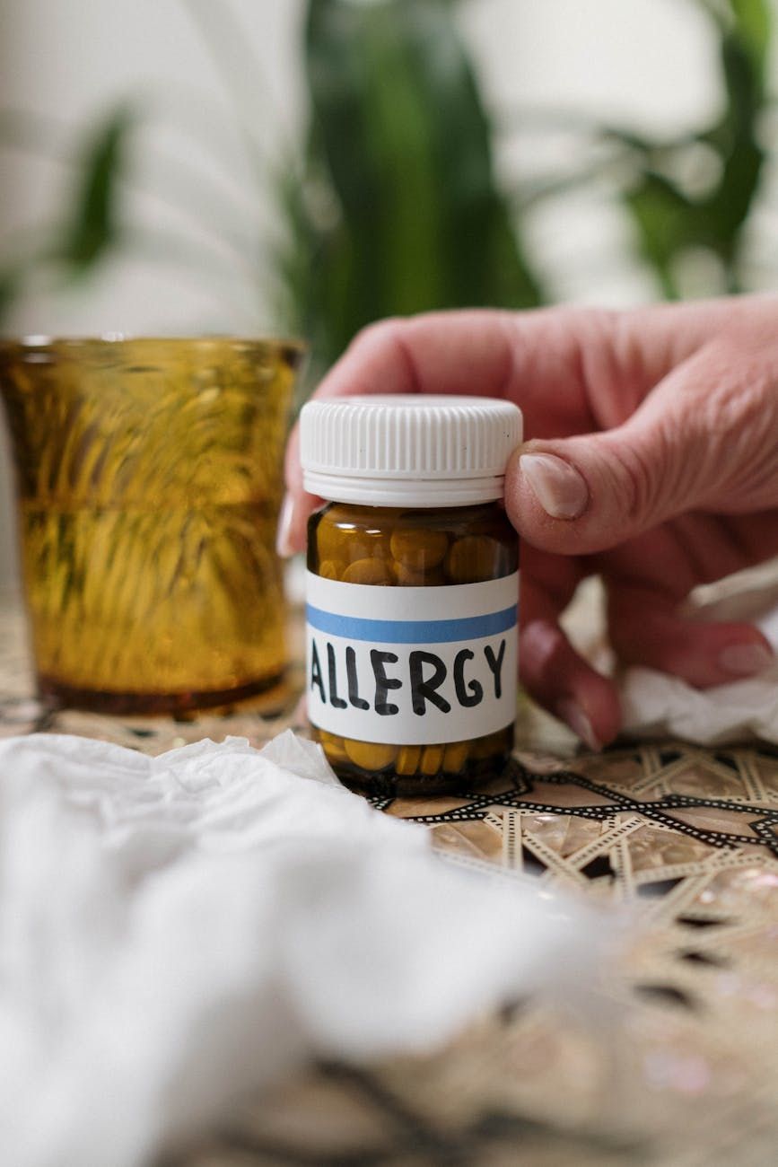 food allergy, food intolerance, immune response, digestive issues, lactose intolerance, food triggers, allergy symptoms, enzyme deficiency, dietary management, health risks
