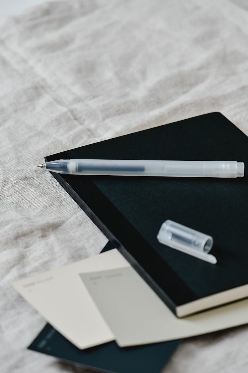 bolígrafo de gel, bolígrafo de escritura suave, material de estudio, bolígrafo de oficina, escritura cómoda, bolígrafo diario, bolígrafo para tomar notas, material escolar, material de oficina, tinta de secado rápido