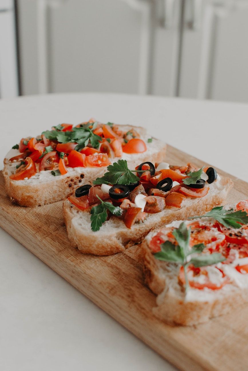 homemade bruschetta, italian appetizer, tomato basil bruschetta, easy bruschetta recipe, quick italian snack, 10-minute appetizer, fresh tomato recipe, basil garlic toast, simple italian dish, summer appetizer idea