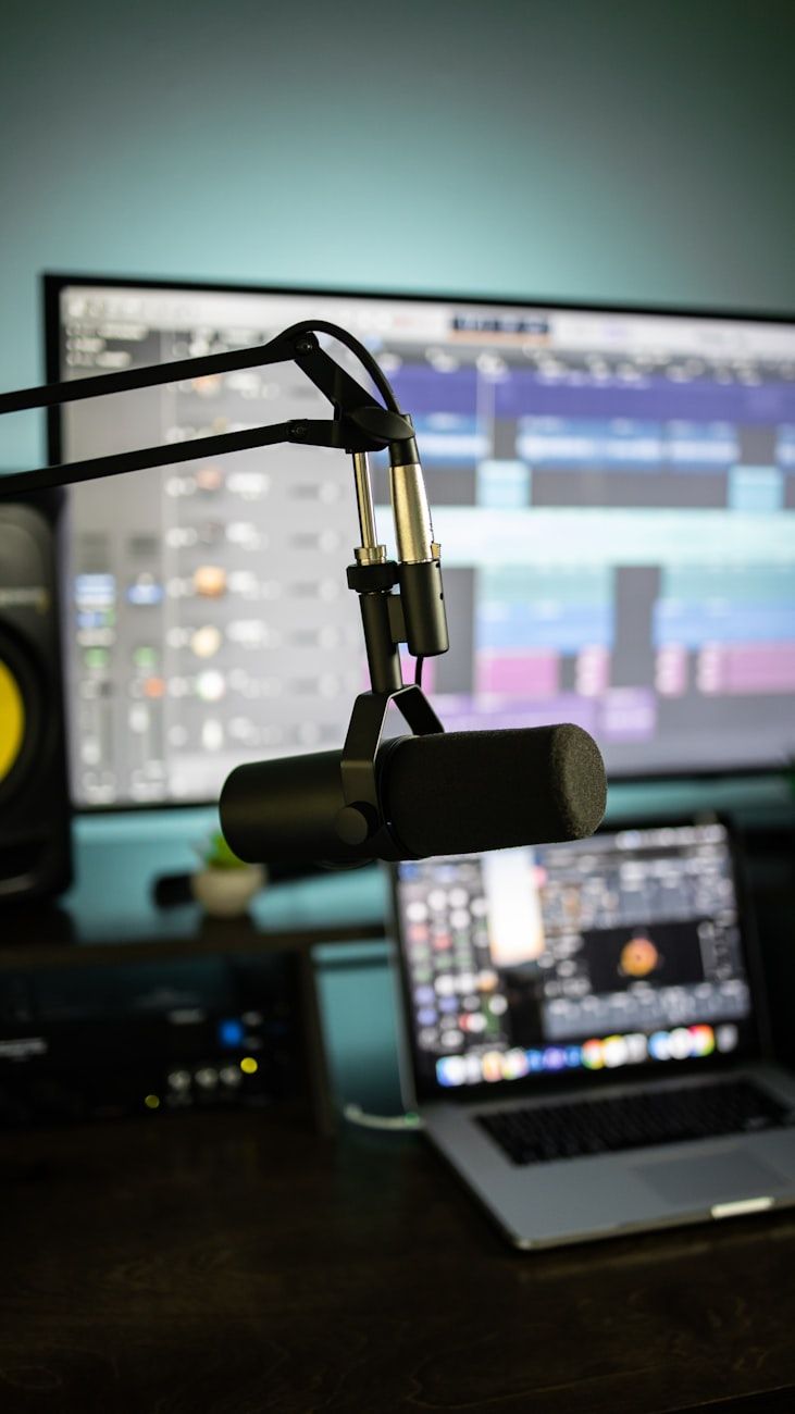 studio monitors, KRK Rokit, professional sound, studio acoustics, distortion-free audio, monitor selection, home studio, uncompromised sound, music production, audio engineering