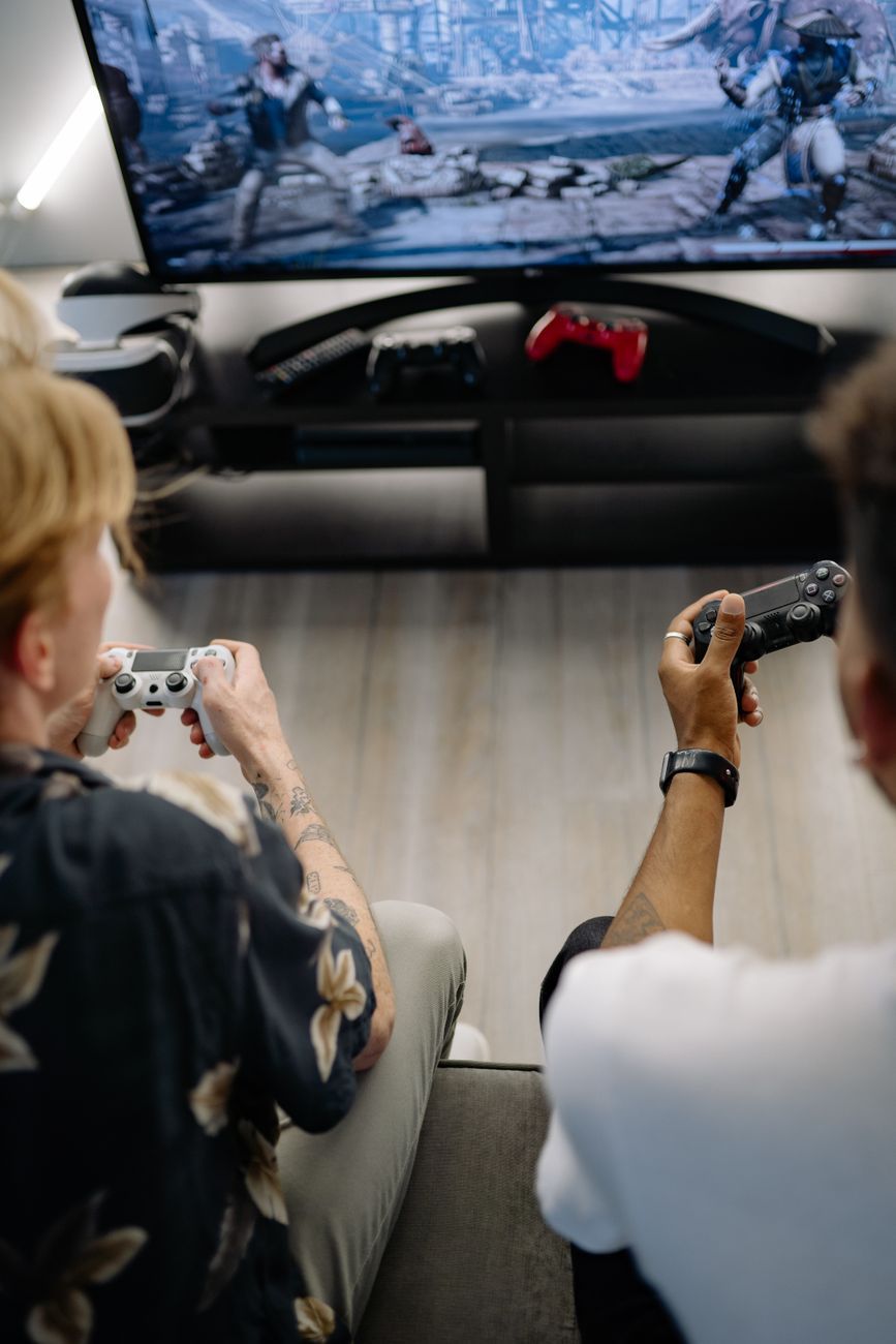 New Game Plus, NG+ tilstand, genspilbarhed, videospil, spilfremskridt, karakteropgraderinger, anden gennemspilning, slutspilsindhold, spiloplevelse, spilmekanikker