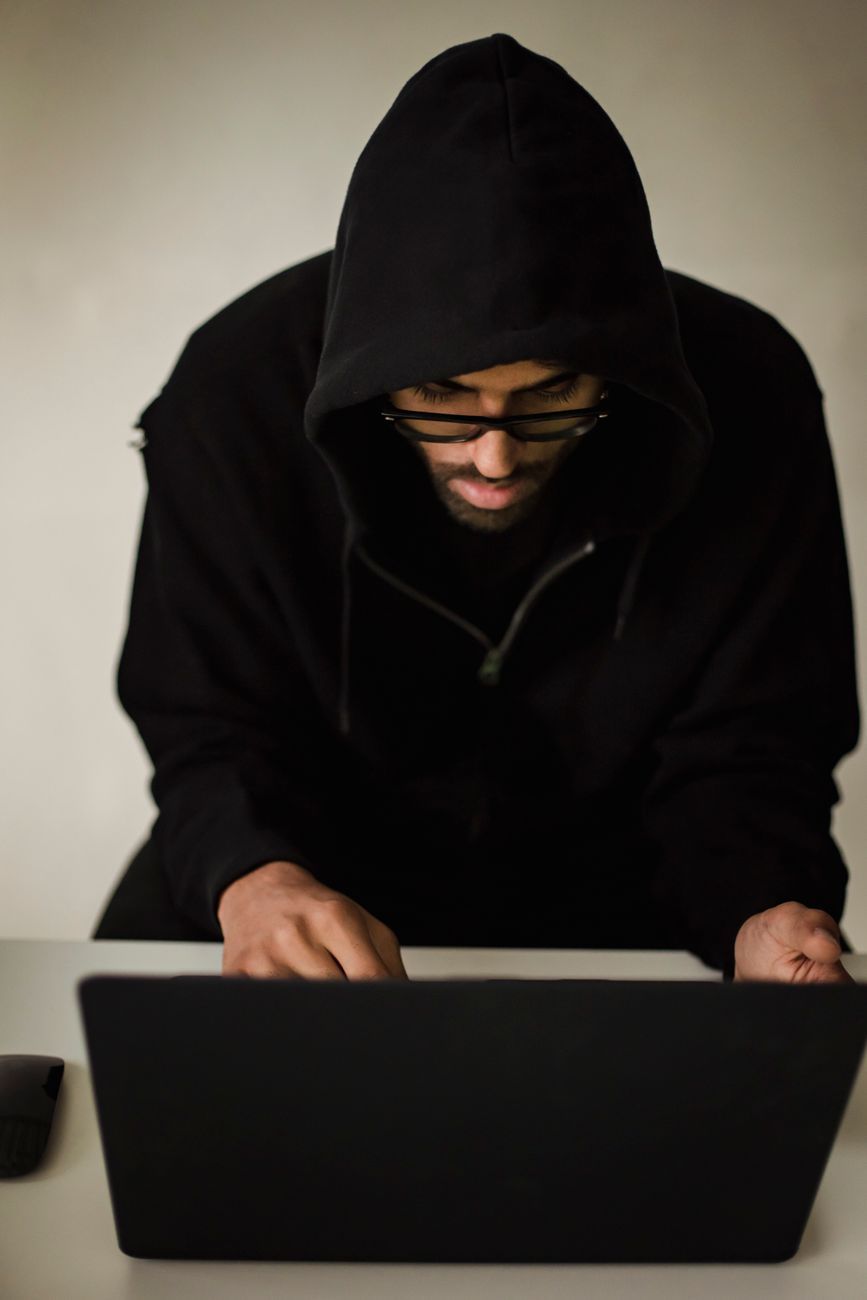 privacidad en línea 2026, protección de datos personales, seguridad en Internet, consejos de ciberseguridad, gestor de contraseñas, autenticación de dos factores, protección contra phishing, navegación segura, prevención de brechas de datos, privacidad digital