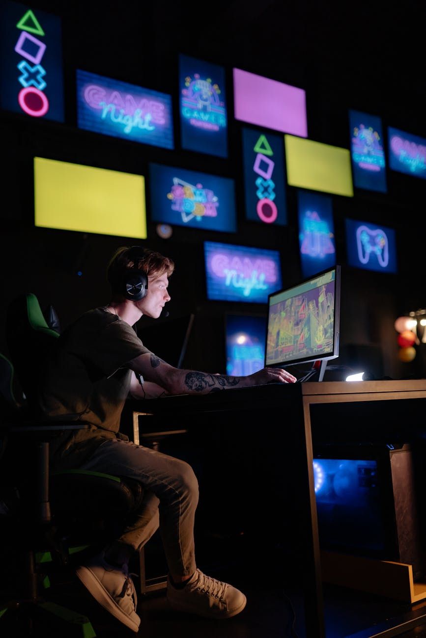 toekomst gaming, gaming technologie trends, virtual reality games, augmented reality gaming, AI in games, cloud gaming platforms, metaverse gaming, immersieve gameplay, next-gen consoles, game development innovatie