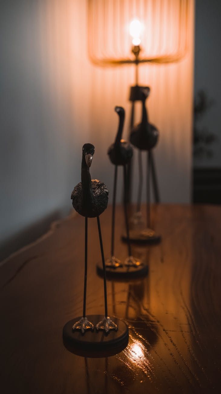 inredningsbelysningsfel, dålig belysning inredning, belysningsdesigntips, hembelysningslösningar, omgivande arbetsaccentbelysning, hur man väljer belysning, inredningsbelysningsguide, belysning för bostadsutrymmen, moderna ljusidéer, belysningsplanering hem