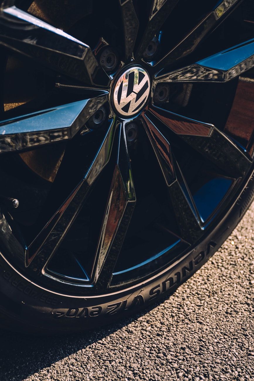 Volkswagen Tiguan 2025, nouveau Tiguan, voiture 2025, caractéristiques du Tiguan, innovations du Tiguan, Volkswagen actualisé, design du Tiguan, voiture avec des innovations, Tiguan pour conducteurs expérimentés, SUV 2025