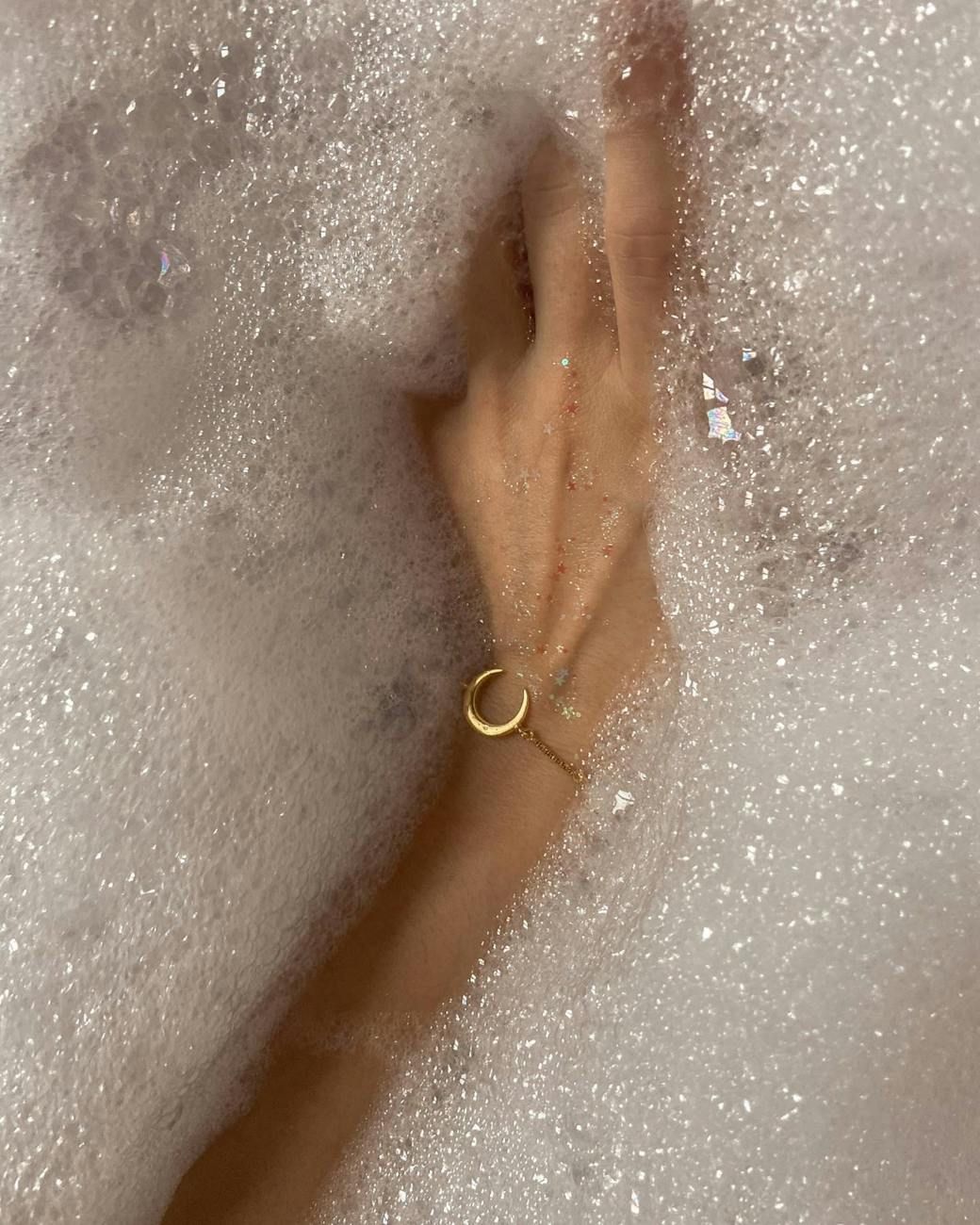 intimate gels, everyday use, comfort, skin care, hygiene, feminine hygiene, gentle cleansing, natural ingredients, sensitive skin, intimate hygiene