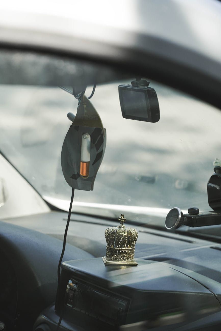 dash cam, road safety, insurance claims, legal evidence, night driving, parking security, accident footage, driving protection, 2025 car gadgets, vehicle camera