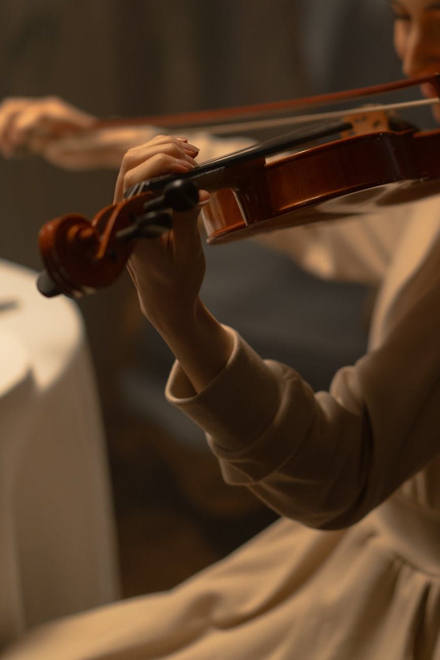 violin vs cello, beginner musicians, string instruments, violin lessons, cello lessons, classical music, instrument comparison, music students, learning violin, learning cello