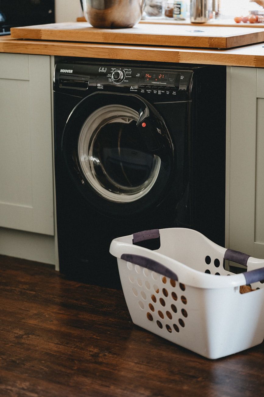 washing machine for large family, best washing machine, large capacity washer, energy efficient washing machine, front load washer, top load washer, laundry tips, family appliances, washing machine features, home laundry solutions