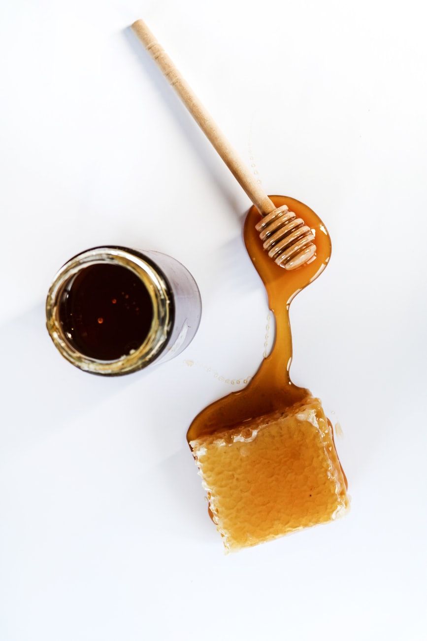 raw honey, farm-fresh honey, honey benefits, honey ingredients, honey taste, farm honey, health benefits of honey, organic honey, honey and immunity, pure honey