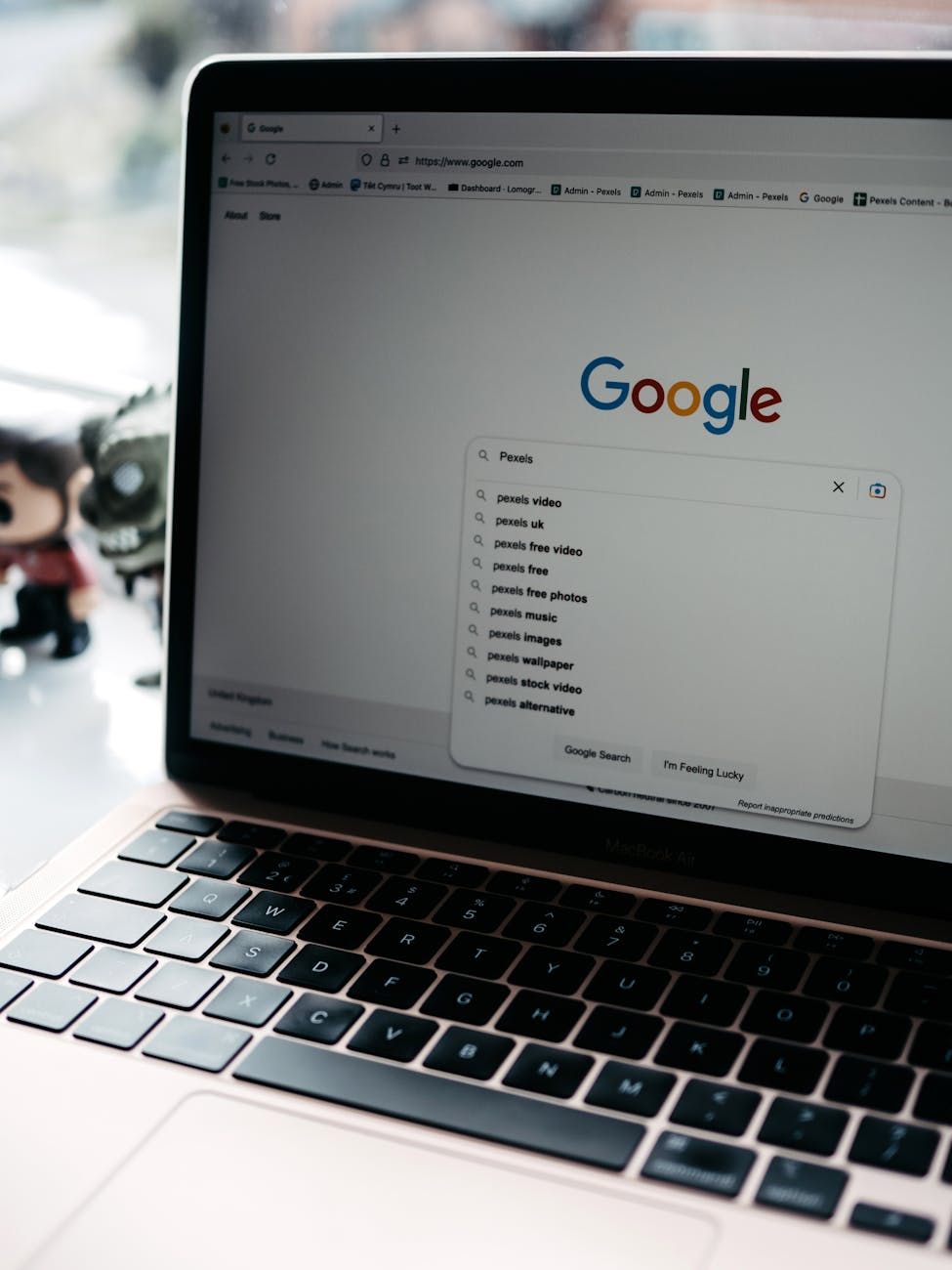 internet rápido, conexión estable, banda ancha de alta velocidad, red de baja latencia, WiFi confiable, internet de fibra óptica, acceso en línea seguro, plan de datos ilimitados, rendimiento del internet, libertad digital